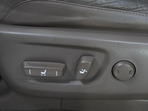 Used 2018 Lexus GX 460 Premium w/ Premium Package AWD/4WD image 26