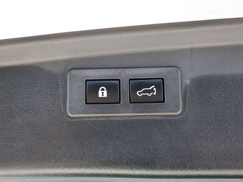 Used 2025 Subaru Outback Touring AWD/4WD image 13
