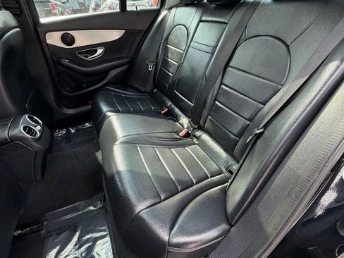 Used 2016 Mercedes-Benz C 300 4MATIC Sedan image 40