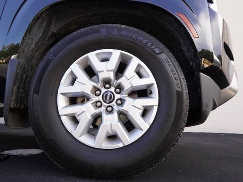 Used 2023 Nissan Frontier SV w/ SV Convenience Package RWD image 37