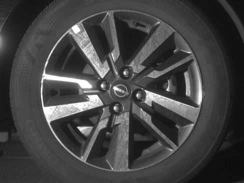 Used 2025 Nissan Versa SV FWD image 13