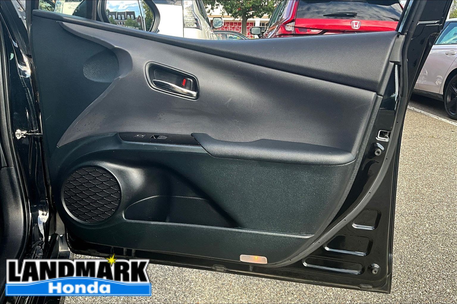 Used 2021 Toyota Prius Prime LE w/ Carpet Mat Package (TMS) FWD image 18