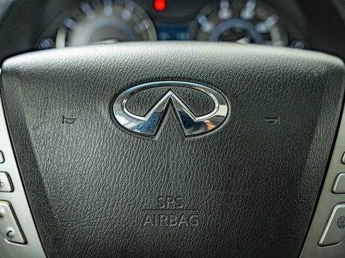 Used 2017 INFINITI QX80 4WD w/ Driver Assistance Package image 23