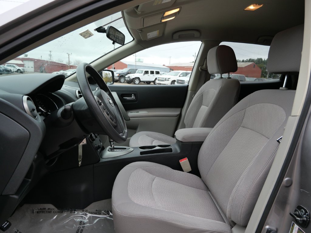 Used 2011 Nissan Rogue SV AWD/4WD image 19