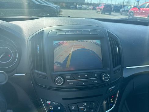 Used 2016 Buick Regal FWD image 25