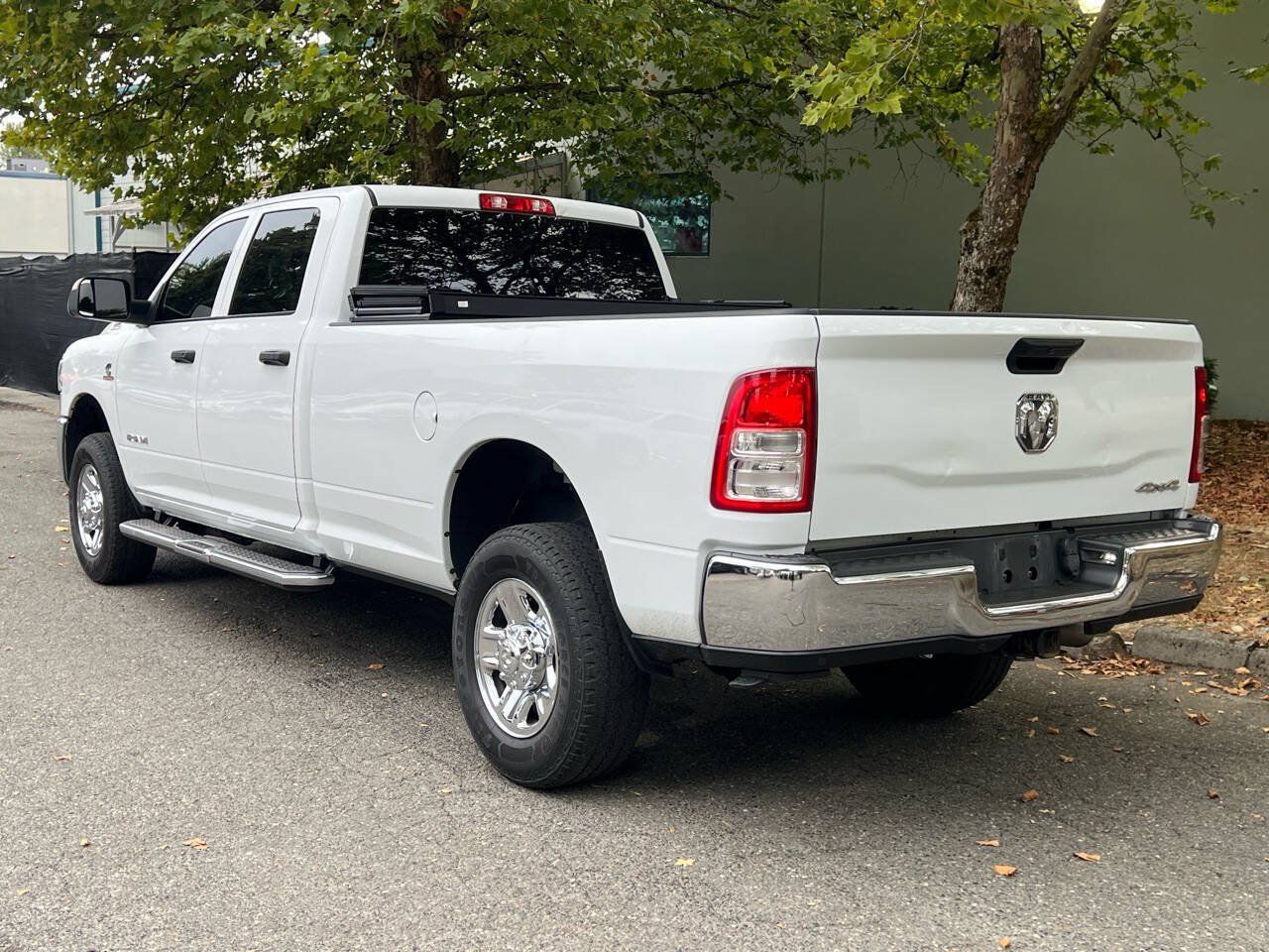 Used 2021 RAM 2500 Tradesman w/ Chrome Appearance Group AWD/4WD image 3