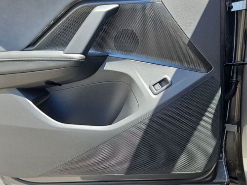 New 2026 Volkswagen Tiguan SE AWD/4WD image 30