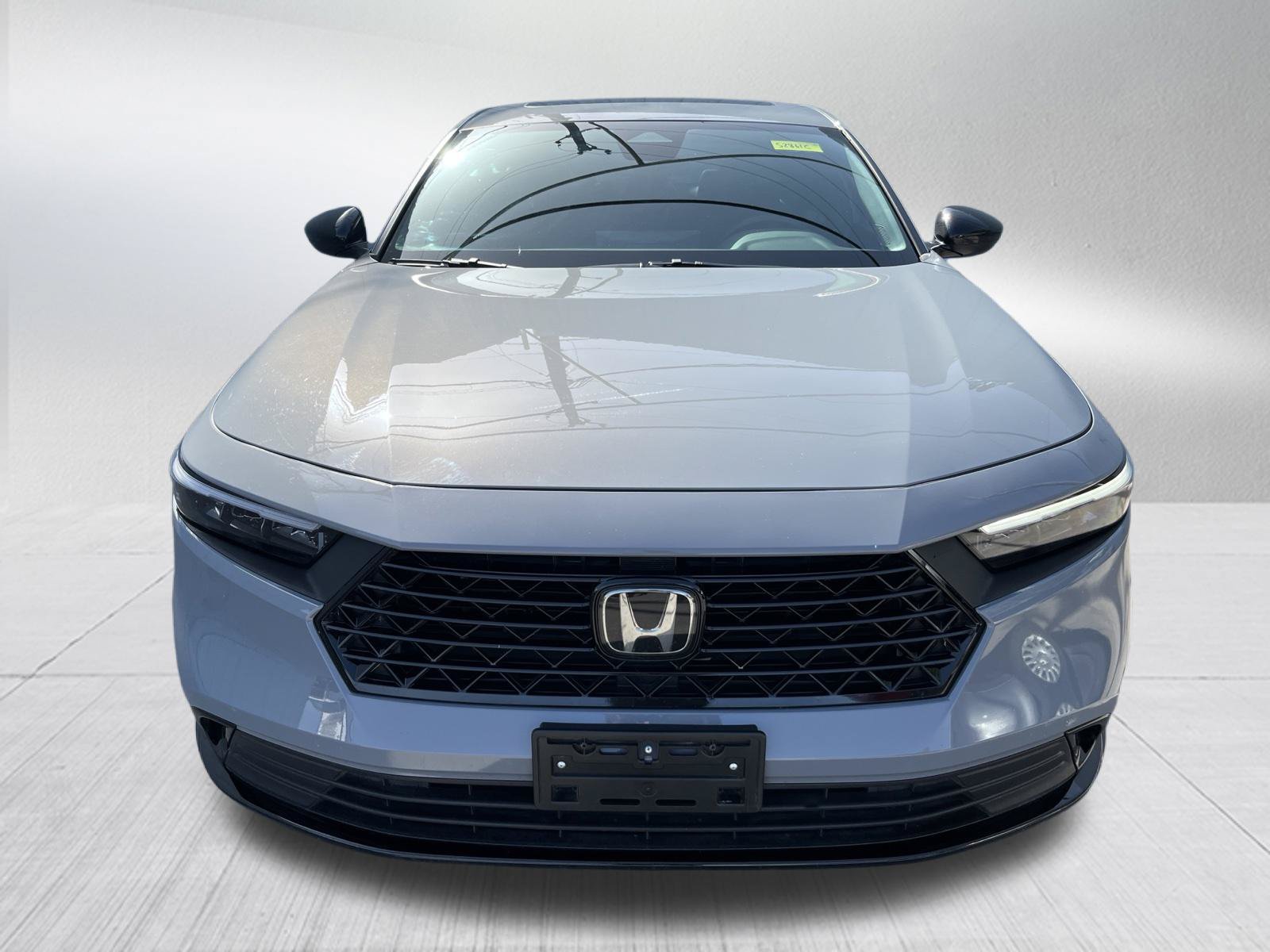 Used 2024 Honda Accord Sport image 2