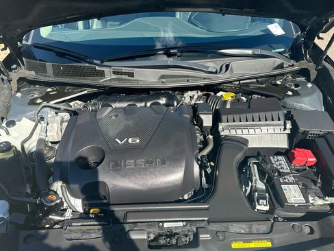 Used 2023 Nissan Maxima SV w/ Floor Mat Group FWD image 32