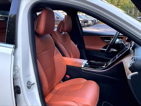 Used 2022 Mercedes-Benz C 300 Sedan image 9