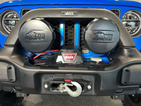 Used 2022 Jeep Wrangler Unlimited Rubicon image 4