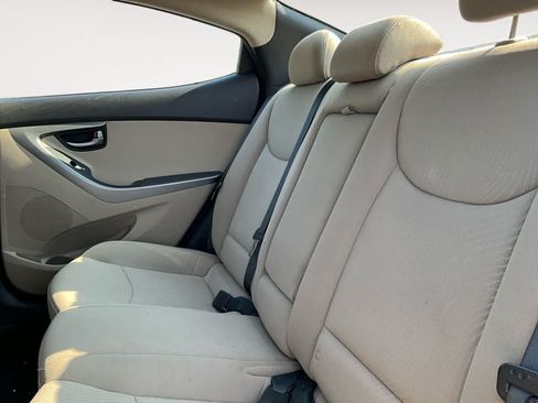 Used 2016 Hyundai Elantra SE FWD image 13