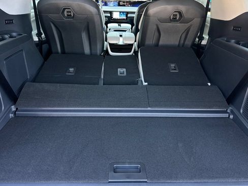 New 2026 Lincoln Navigator Reserve AWD/4WD image 15