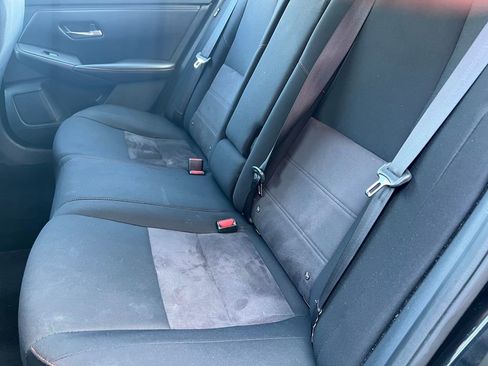 Used 2025 Nissan Sentra SR FWD image 13
