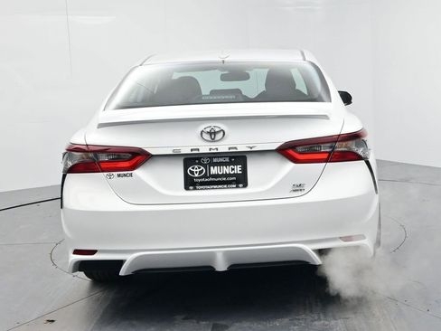 Used 2023 Toyota Camry SE image 7