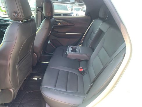 Used 2025 Chevrolet TrailBlazer ACTIV w/ Convenience Package FWD image 24
