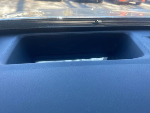 Used 2023 Toyota Highlander Platinum image 24