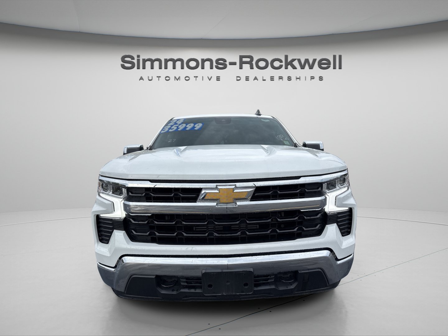 Used 2024 Chevrolet Silverado 1500 LT AWD/4WD image 6