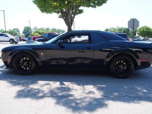 Used 2023 Dodge Challenger R/T Scat Pack RWD image 4