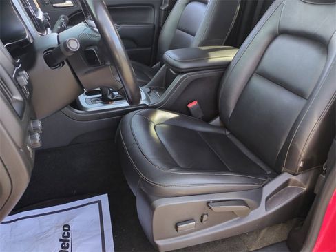 Used 2018 Chevrolet Colorado ZR2 image 18