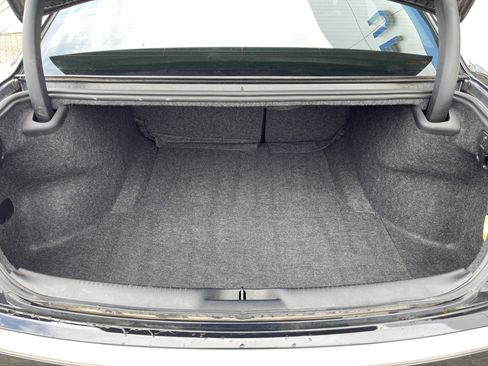 Used 2022 Chrysler 300 Touring image 35