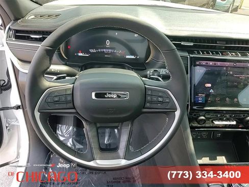 Certified 2025 Jeep Grand Cherokee Limited w/ Luxury Tech Group II image 16