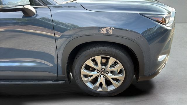 Used 2024 Toyota Grand Highlander AWD Hybrid image 39