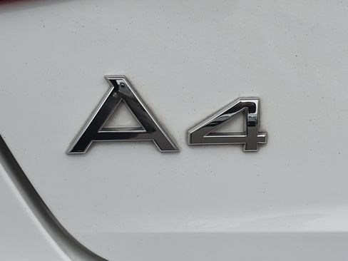 Used 2017 Audi A4 2.0T Premium FWD image 27