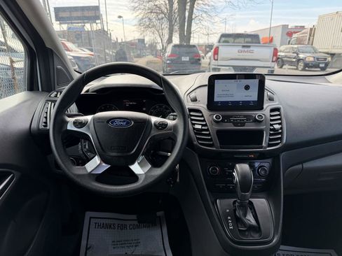 Used 2022 Ford Transit Connect XLT image 26