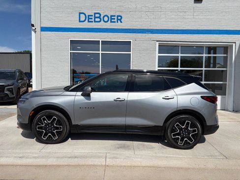 Used 2024 Chevrolet Blazer RS w/ Driver Confidence II Package AWD/4WD image 2