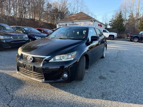 Used 2012 Lexus CT 200h Premium w/ Premium Audio Pkg FWD image 2
