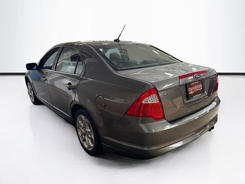Used 2010 Ford Fusion SE FWD image 5