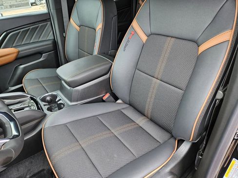New 2026 GMC Canyon AT4 AWD/4WD image 23