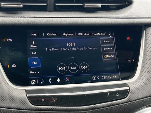 Used 2025 Cadillac XT6 Luxury FWD image 14