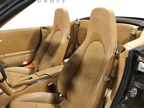 Used 2011 Porsche 911 Cabriolet image 37