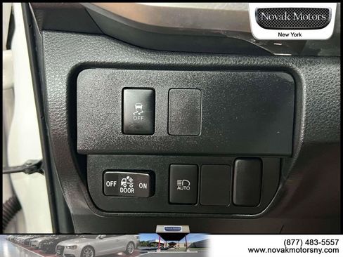 Used 2023 Toyota Tacoma SR5 AWD/4WD image 21
