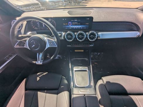 Certified 2025 Mercedes-Benz GLB 250 image 46