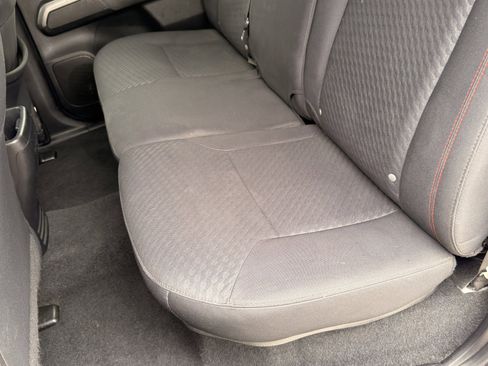 Used 2022 Toyota Tacoma SR5 RWD image 22