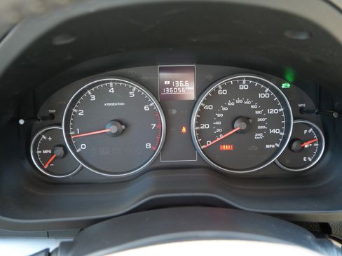 Used 2014 Subaru Outback 2.5i Premium w/ Popular Package #1B AWD/4WD image 21