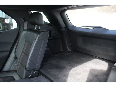 Used 2023 Chevrolet Equinox RS image 30