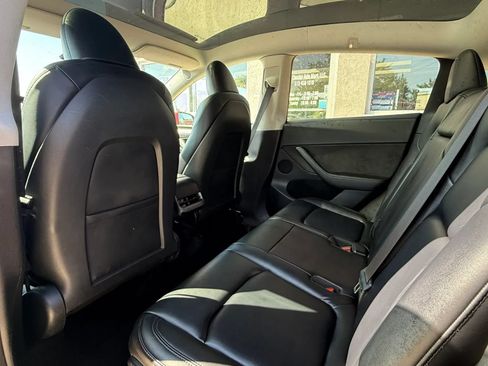 Used 2023 Tesla Model Y Long Range AWD/4WD image 11