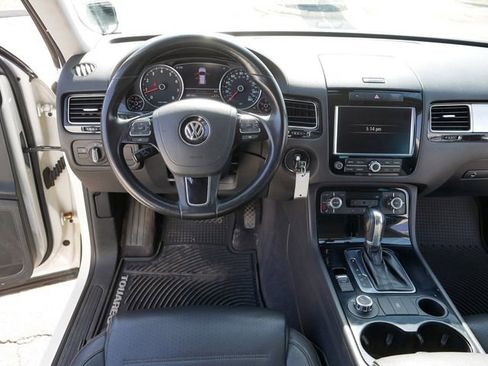 Used 2012 Volkswagen Touareg VR6 AWD/4WD image 21