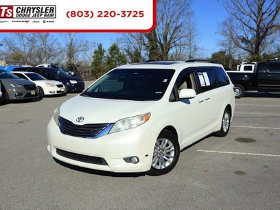Used 2017 Toyota Sienna XLE