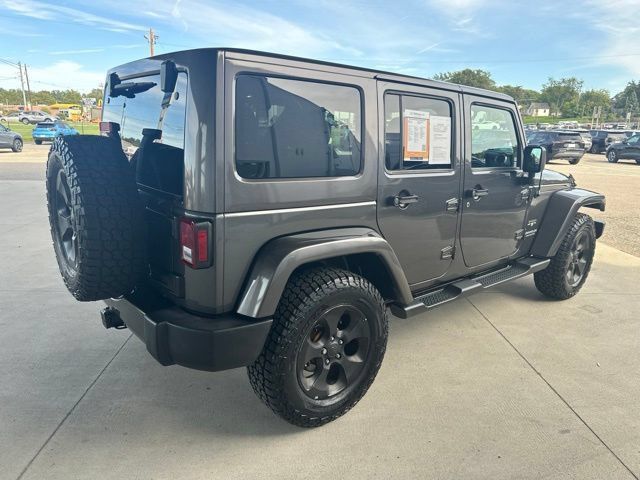 Used 2016 Jeep Wrangler Unlimited Sahara w/ Connectivity Group AWD/4WD image 8