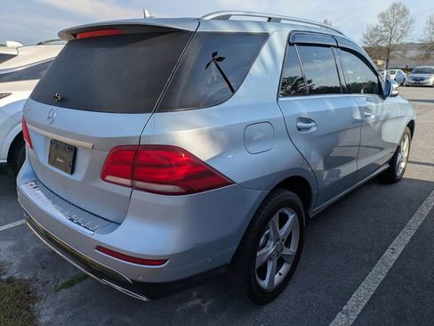 Used 2016 Mercedes-Benz GLE 350 image 2