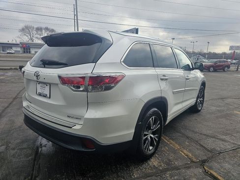 Used 2016 Toyota Highlander XLE image 5
