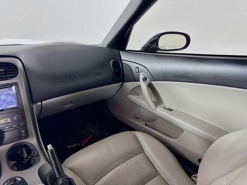 Used 2006 Chevrolet Corvette Base w/ Preferred Equipment Group image 26