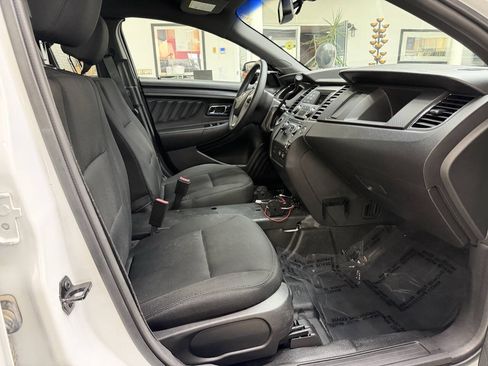 Used 2016 Ford Taurus Police Interceptor AWD image 17