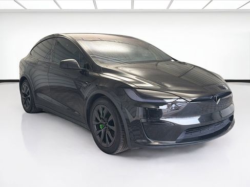 Used 2022 Tesla Model X Plaid image 3