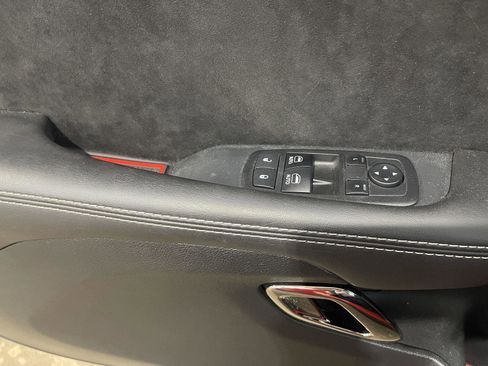 Used 2018 Dodge Challenger SRT Hellcat image 16